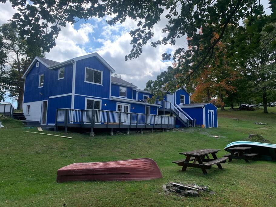 Gorgeous Poconos Springtime By The Lake! Henryville エクステリア 写真